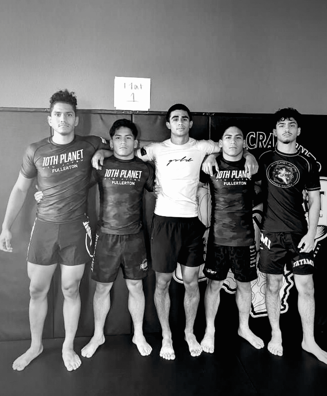 10th Planet Fullerton coaching team and athletes